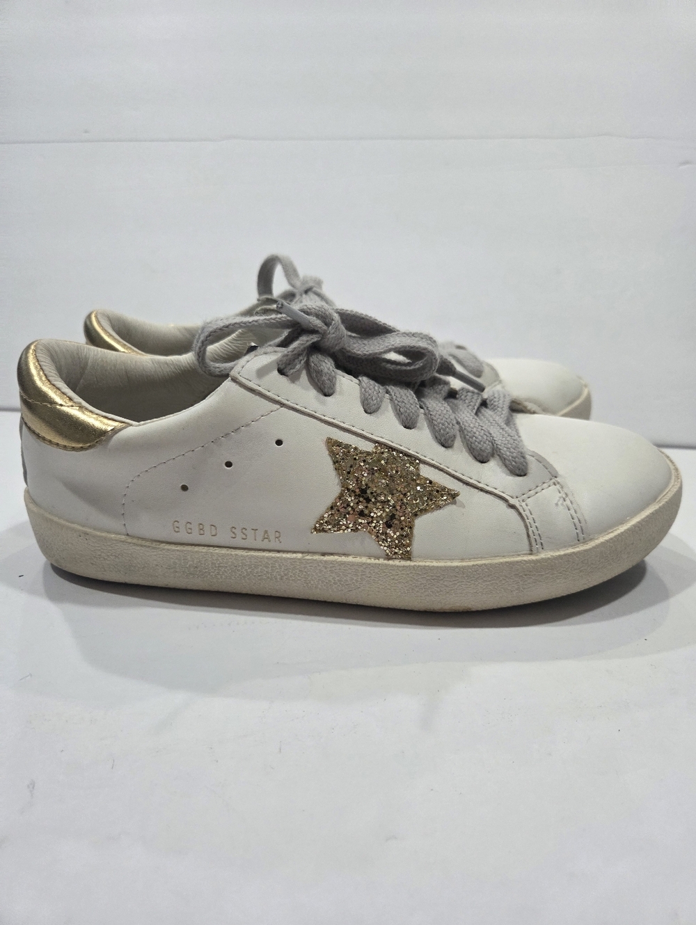Zhuocaizi White Leather Sneakers with Gold Glitter Star Sz.37/ 6 Women's